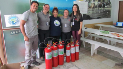 Rava Campos realiza ação social na Associação Beneficente Casa da Vovó e Netinhos